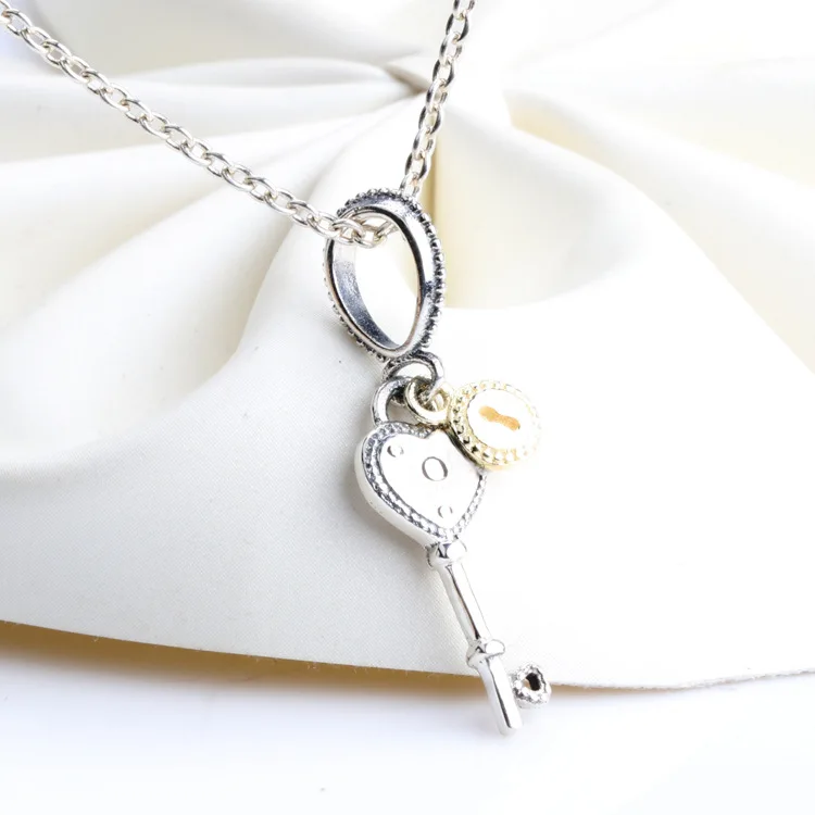 Authentic 925 Sterling Silver Charm New Creative Key Fashion Pendant Fit Pandora Women Bracelet & Necklace Diy Jewelry
Authentic 925 Sterling Silver Charm New Creative Key Fashion Pendant Fit Pandora Women Bracelet & Necklace Diy Jewelry