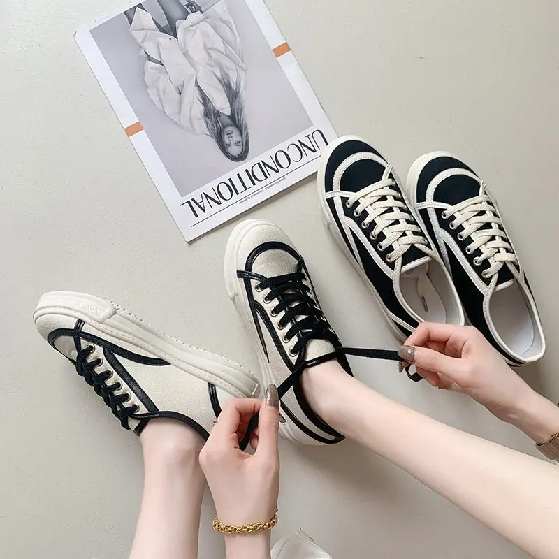 Black White Women Platform Lace Up Sneakers New Retro Non-Slip Casual Shoes Spring Autumn Comfortable Vulcanized Canvas Shoes
Black White Women Platform Lace Up Sneakers New Retro Non-Slip Casual Shoes Spring Autumn Comfortable Vulcanized Canvas Shoes