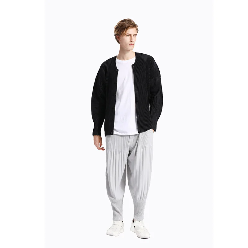 IEFB Men's Pleated Jacket Spring 2021 New Round Neck Solid Color Korean Streetwear Cardigan Design Black Coats High Quality
IEFB Men's Pleated Jacket Spring 2021 New Round Neck Solid Color Korean Streetwear Cardigan Design Black Coats High Quality