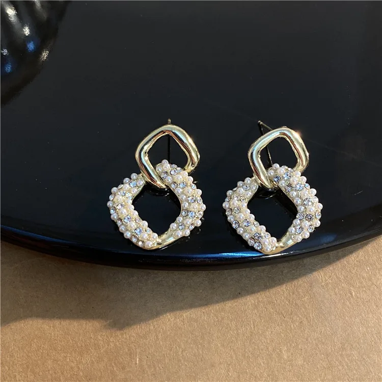 UXN496 Pearl Earrings high quality retro silver needle Earrings 
UXN496 Pearl Earrings high quality retro silver needle Earrings
