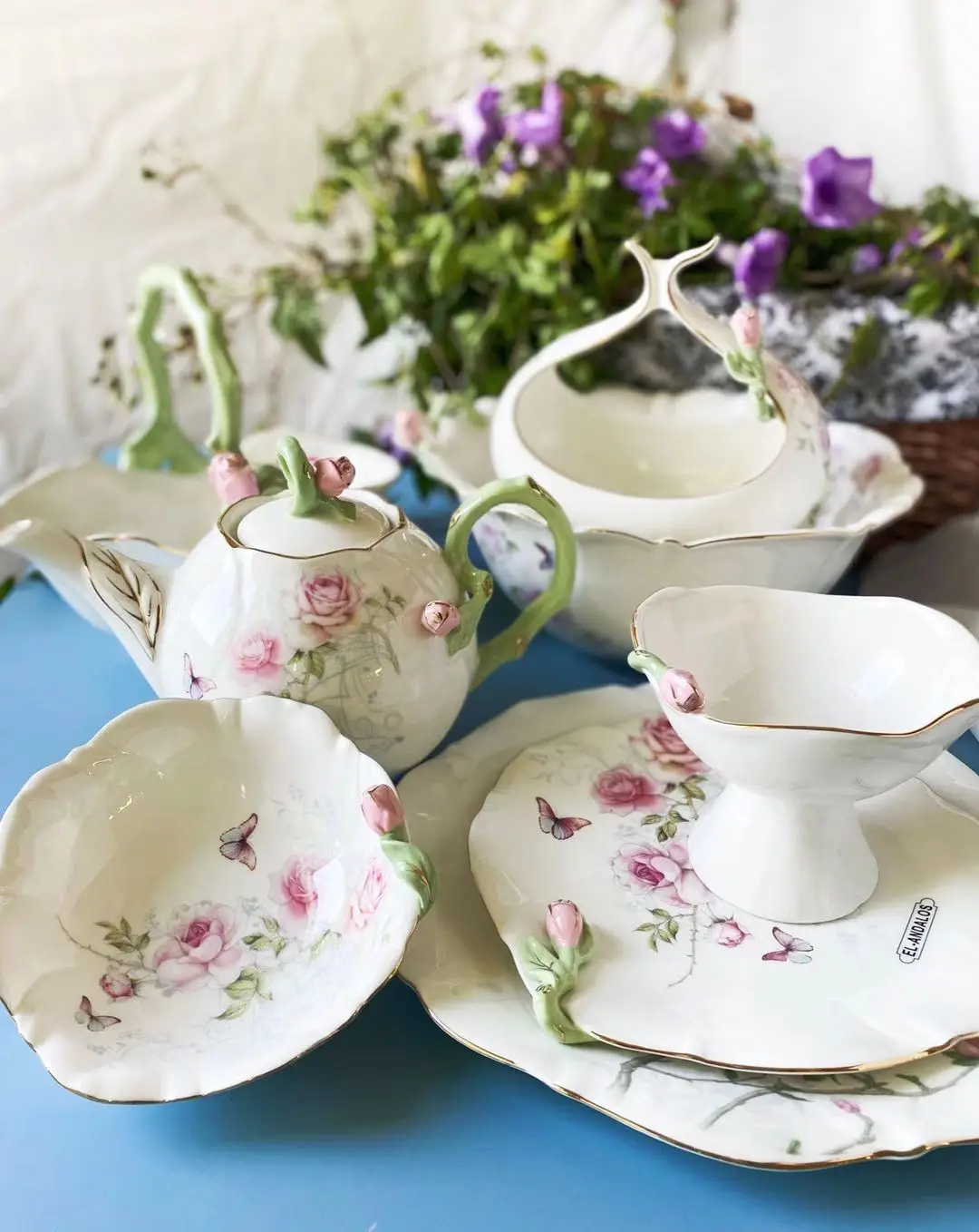Embossed flowers ins elegant small bowl snack bowl large plate swing plate portable blue fruit blue
Embossed flowers ins elegant small bowl snack bowl large plate swing plate portable blue fruit blue