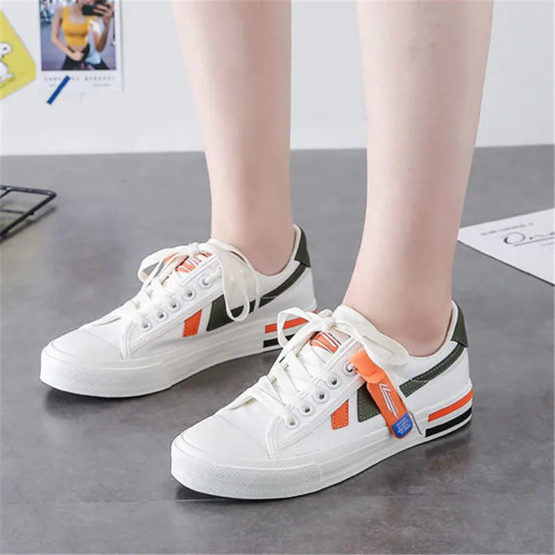 Classic Canvas Shoes Low Top Vulcanized Sports Shoes Women's Flat Bottom Casual Shoes Designer Girls Fitness Running Shoes
Classic Canvas Shoes Low Top Vulcanized Sports Shoes Women's Flat Bottom Casual Shoes Designer Girls Fitness Running Shoes