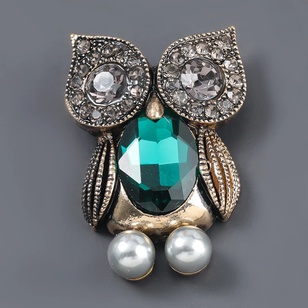 Luxury Female Crystal Stone Owl Brooch Rose Gold Silver Color Jewelry Brooch For Women Cute White Pearl Pin Dress Coat Accessory
Luxury Female Crystal Stone Owl Brooch Rose Gold Silver Color Jewelry Brooch For Women Cute White Pearl Pin Dress Coat Accessory