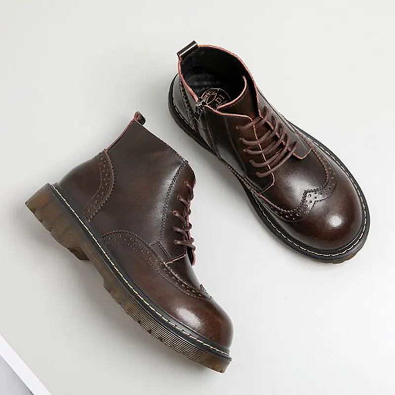 2021 new spring and autumn women's boots short tube retro British style literary round toe Brock short boots 35-40 size
2021 new spring and autumn women's boots short tube retro British style literary round toe Brock short boots 35-40 size