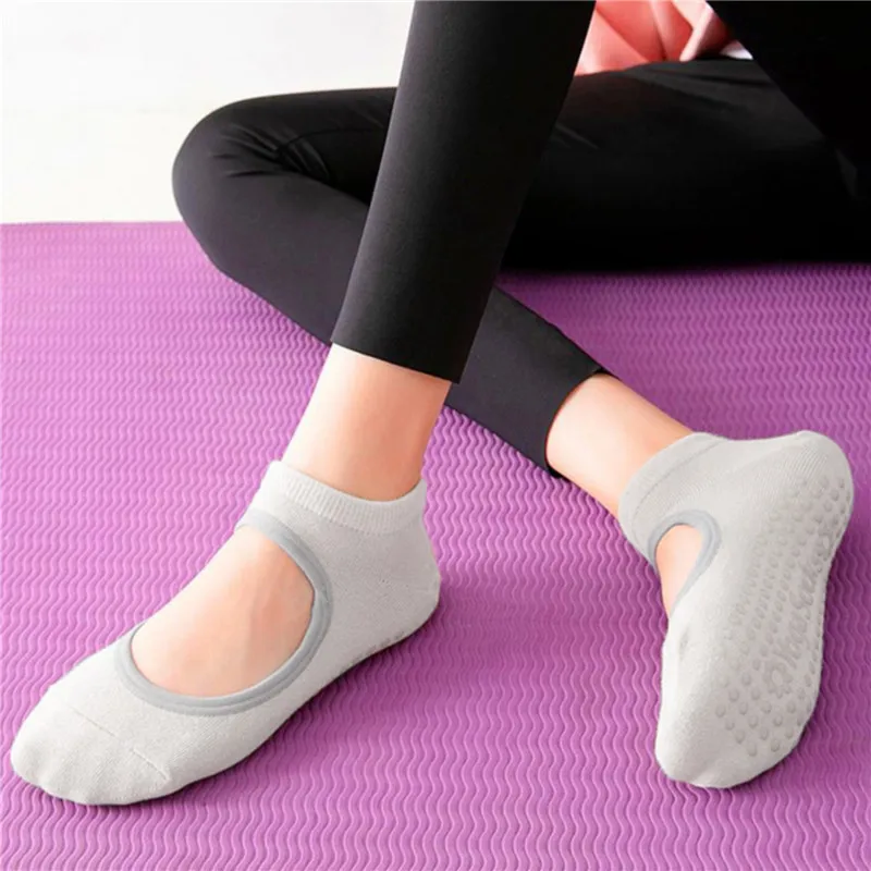 Women High Quality Socks Anti-Slip Breathable Backless Yoga Socks Ankle Ladies Ballet Dance Sports Socks For Fitness Gym
Women High Quality Socks Anti-Slip Breathable Backless Yoga Socks Ankle Ladies Ballet Dance Sports Socks For Fitness Gym