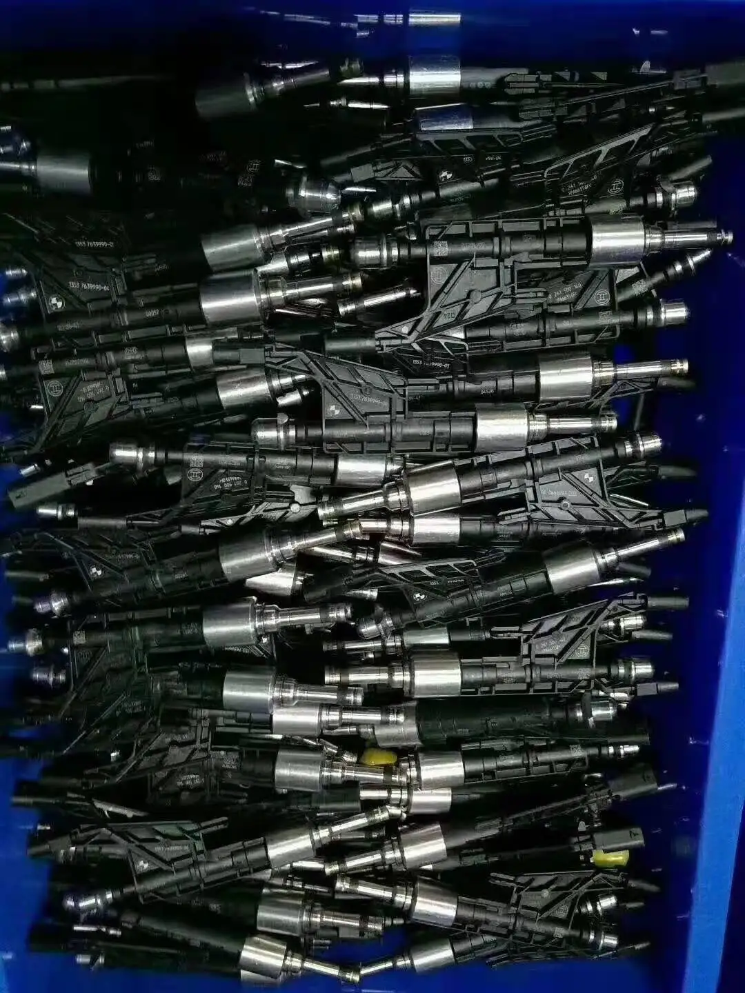 1 шт. топливный инжектор 13537639990 0261500140 для BMW Mini F20 F21 F31 F56 G11 F46 JLD
1 шт. топливный инжектор 13537639990 0261500140 для BMW Mini F20 F21 F31 F56 G11 F46 JLD