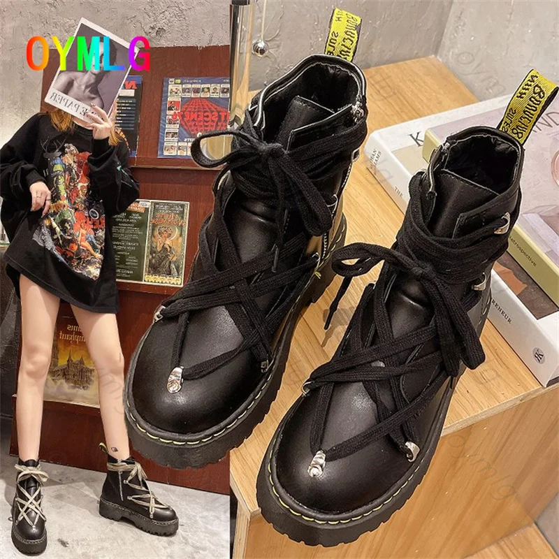 High-top shoes women's trendy hip-hop straps thick heel round black side zipper Martin short boots 2021 new single shoes boots
High-top shoes women's trendy hip-hop straps thick heel round black side zipper Martin short boots 2021 new single shoes boots