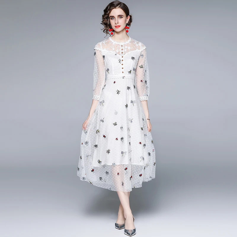 2022 Brand Designer Summer Insect Flower Embroidery Lace Dress Women's 3/4 Sleeve Dot Mesh High-End Party Midi Dresses Vestdios
2022 Brand Designer Summer Insect Flower Embroidery Lace Dress Women's 3/4 Sleeve Dot Mesh High-End Party Midi Dresses Vestdios