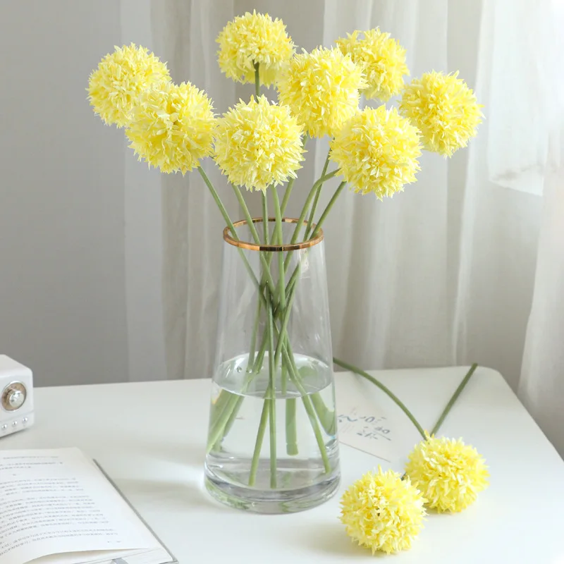 Artificial Silk Flower Artificial Ball Chrysanthemum Single Branch DIY Wedding Bride Holding Flowers Home Garden Tea Table Decor
Artificial Silk Flower Artificial Ball Chrysanthemum Single Branch DIY Wedding Bride Holding Flowers Home Garden Tea Table Decor