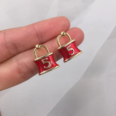 S925 silver needle Korea small fragrance digital earrings personalized creative sweet festive earrings
S925 silver needle Korea small fragrance digital earrings personalized creative sweet festive earrings