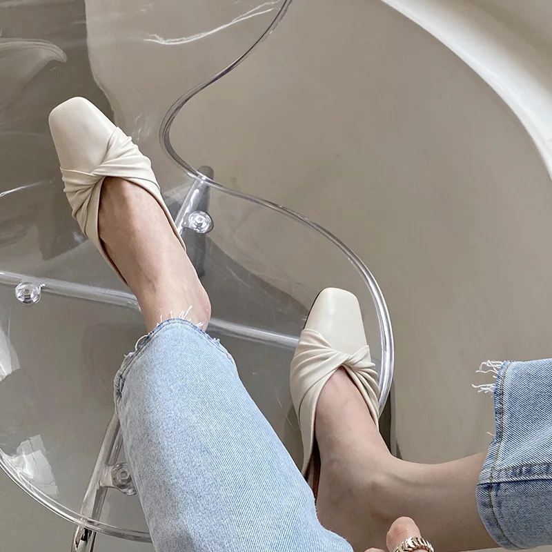 2021 New Summer Women Pumps Fashion Sandals Ladies Square High Heels Mules Slides Shoes Woman Outdoor Female Sandals For Lady
2021 New Summer Women Pumps Fashion Sandals Ladies Square High Heels Mules Slides Shoes Woman Outdoor Female Sandals For Lady