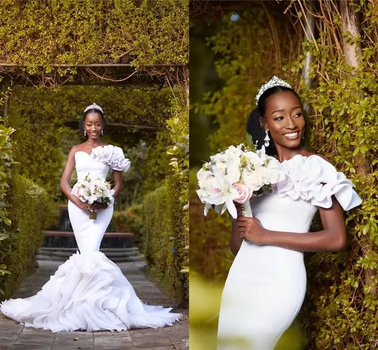 African White Mermaid Wedding Dresses Black Girl Elegant Open Back Plus Size Sweep Train Bridal Gown
African White Mermaid Wedding Dresses Black Girl Elegant Open Back Plus Size Sweep Train Bridal Gown