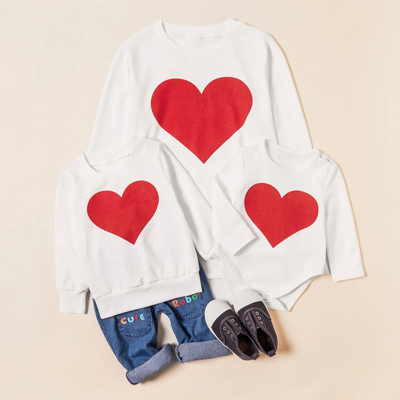 Family Matching Hoodies Long-sleeved Family Clothing Love Printed Parent-child Sweatshirt Mommy Daughter Matching Clothes
Family Matching Hoodies Long-sleeved Family Clothing Love Printed Parent-child Sweatshirt Mommy Daughter Matching Clothes