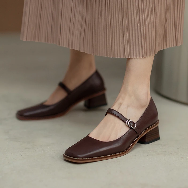 MORAZORA 2021 New Arrival Women Pumps Genuine Leather Ladies Single Shoes Summer Fashion Buckle Party Casual Shoes Apricot
MORAZORA 2021 New Arrival Women Pumps Genuine Leather Ladies Single Shoes Summer Fashion Buckle Party Casual Shoes Apricot