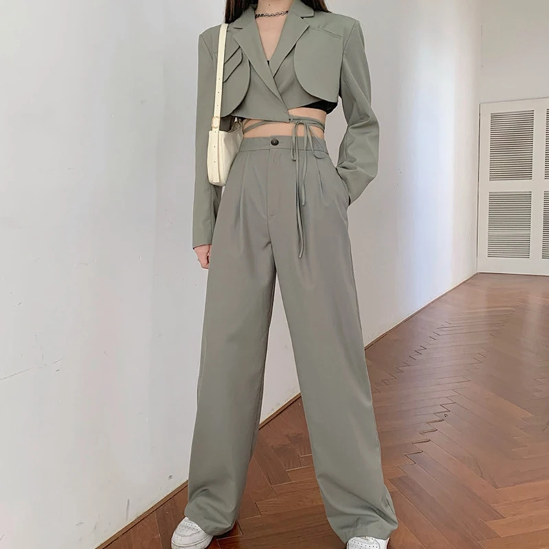 Korean Summer Two Piece Set Women Crop Top Sexy Lace-up Blazer Coat + High Waist Pants Suit Sets Autumn Streetwear 2 Piece Sets
Korean Summer Two Piece Set Women Crop Top Sexy Lace-up Blazer Coat + High Waist Pants Suit Sets Autumn Streetwear 2 Piece Sets