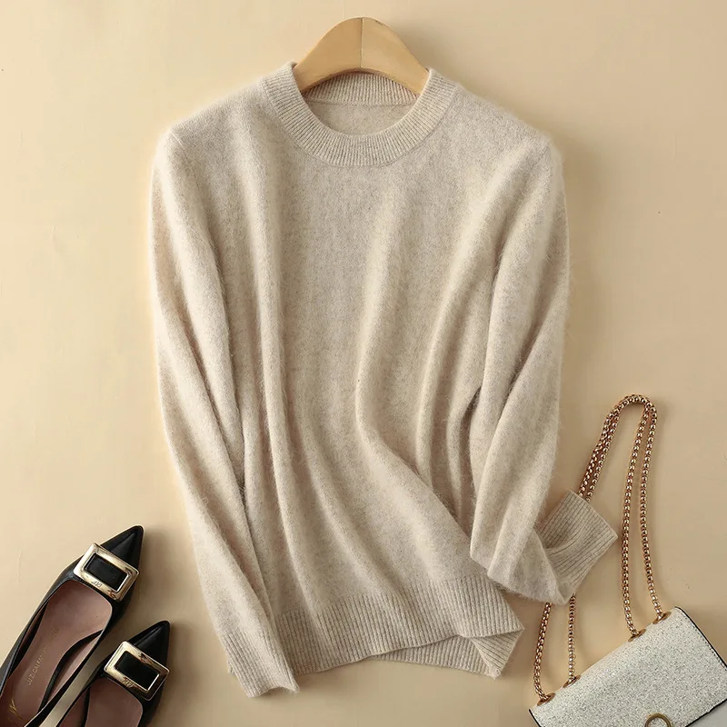 Autumn and winter women's semi-high collared cashmere sweater shorts thick loose large yards of velvet bottom sweater
Autumn and winter women's semi-high collared cashmere sweater shorts thick loose large yards of velvet bottom sweater