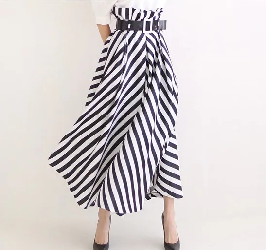 2021 Summer Women Elegant 2-Piece Set Korean Temperament Sweet Puff Sleeve White Blouses + High Waist Big Swing Skirt Suit
2021 Summer Women Elegant 2-Piece Set Korean Temperament Sweet Puff Sleeve White Blouses + High Waist Big Swing Skirt Suit
