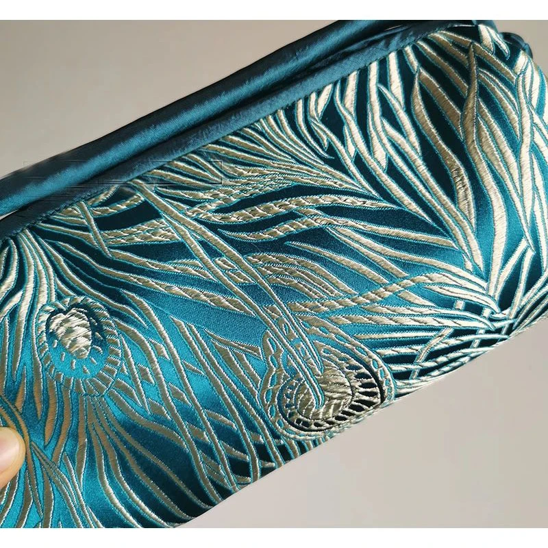 BPP Fashion Suzhou Embroidery Silk Bag Lady Handbag Chinese Style Embroidery Handbag Cheongsam Woman Make-Up Bag Handbag
BPP Fashion Suzhou Embroidery Silk Bag Lady Handbag Chinese Style Embroidery Handbag Cheongsam Woman Make-Up Bag Handbag