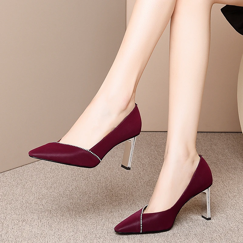 FEDONAS Mature Elegant Concise Women Cow Patent Leather Pumps Rhinestone Party Wedding Shallow 2020 Spring New Shoes Woman
FEDONAS Mature Elegant Concise Women Cow Patent Leather Pumps Rhinestone Party Wedding Shallow 2020 Spring New Shoes Woman