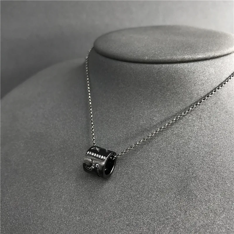 cheny s925 sterling silver February new love lock necklace female black interlocking clavicle chain bohemian style jewelry
cheny s925 sterling silver February new love lock necklace female black interlocking clavicle chain bohemian style jewelry