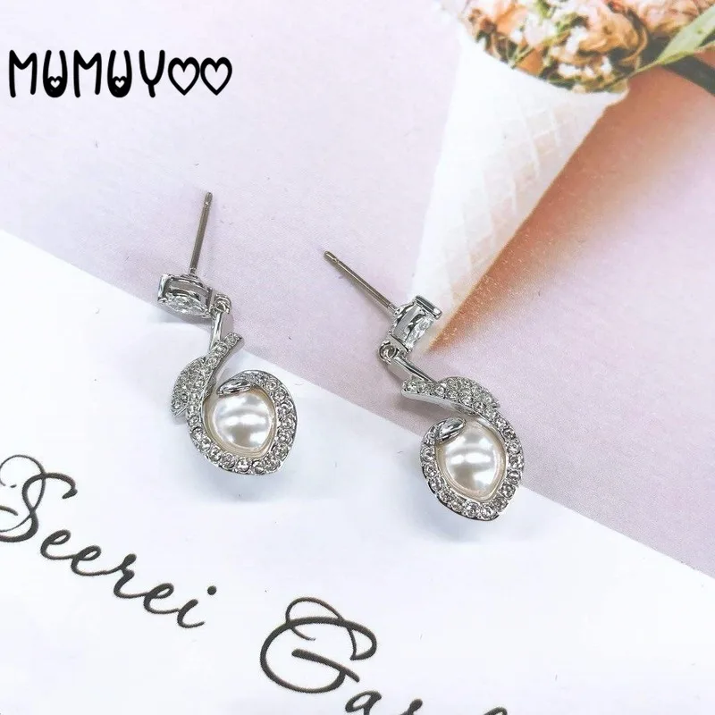 Fashion jewelry high quality swa, charming simple leaf crystal shape charming women pearl earrings as gifts for women
Fashion jewelry high quality swa, charming simple leaf crystal shape charming women pearl earrings as gifts for women