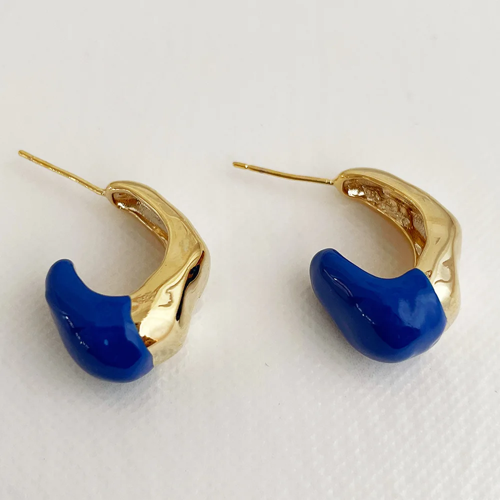 2022 New Fashion Style Contrasting Color Enamel Resin Mold Metal Earrings For Women Design Sense Elegant Party Jewelry Gifts
2022 New Fashion Style Contrasting Color Enamel Resin Mold Metal Earrings For Women Design Sense Elegant Party Jewelry Gifts
