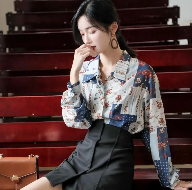 2019 new fashion women's Autumn printed loose shirt long sleeve blouse womens tops
2019 new fashion women's Autumn printed loose shirt long sleeve blouse womens tops