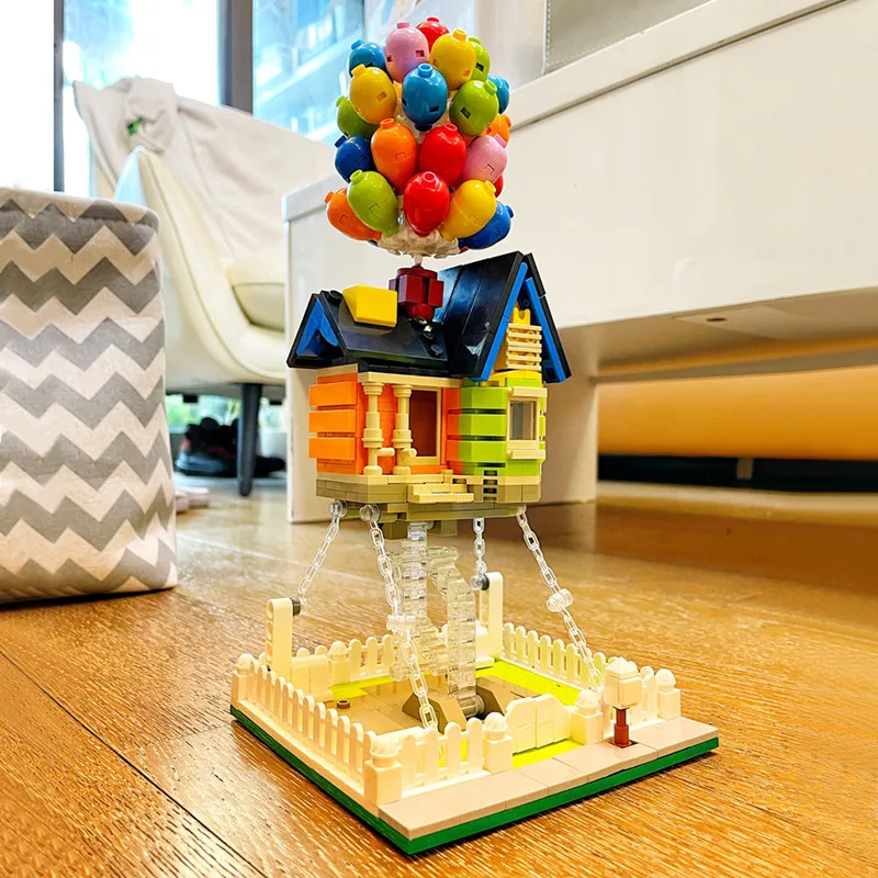 555Pcs City Suspended Table Tensegrity Balances Balloon House Building Blocks Technical Courtyard Bricks Friends Kids Toys
555Pcs City Suspended Table Tensegrity Balances Balloon House Building Blocks Technical Courtyard Bricks Friends Kids Toys