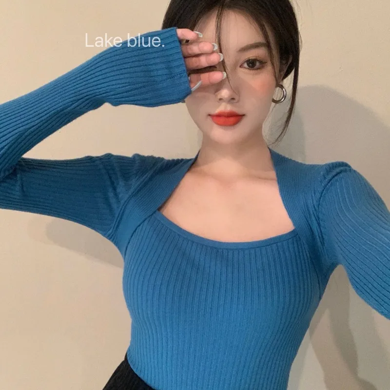 Облегающий свитер с длинным рукавом и квадратным вырезом, Женская внутренняя одежда на весну и осень, новый уличный свитер, универсальный к...
Облегающий свитер с длинным рукавом и квадратным вырезом, Женская внутренняя одежда на весну и осень, новый уличный свитер, универсальный к...