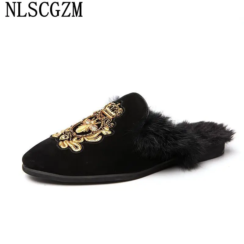 Mules Men Slippers Leather Warm Slippers for Men Casual Slides Slippers Man Half Shoes for Men 2022 Chaussure Homme تفلكن أحذية
Mules Men Slippers Leather Warm Slippers for Men Casual Slides Slippers Man Half Shoes for Men 2022 Chaussure Homme تفلكن أحذية