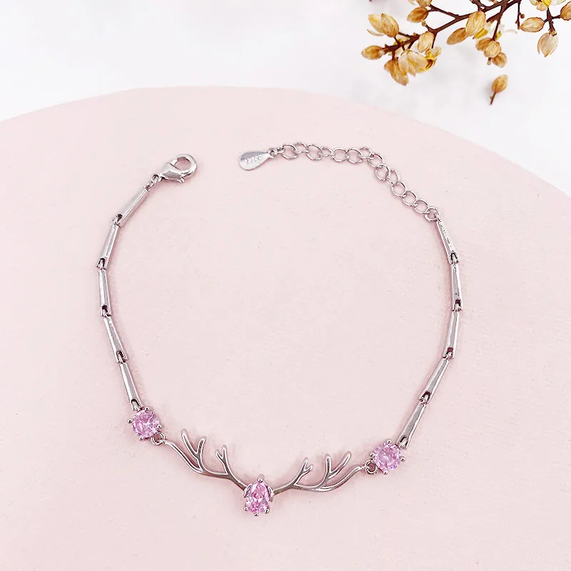 New Creative Elk Antlers Rhinestone Bracelets Honeycomb Temperament Fashion Women's Bracelet Couple Jewelry Gift Wholesale
New Creative Elk Antlers Rhinestone Bracelets Honeycomb Temperament Fashion Women's Bracelet Couple Jewelry Gift Wholesale