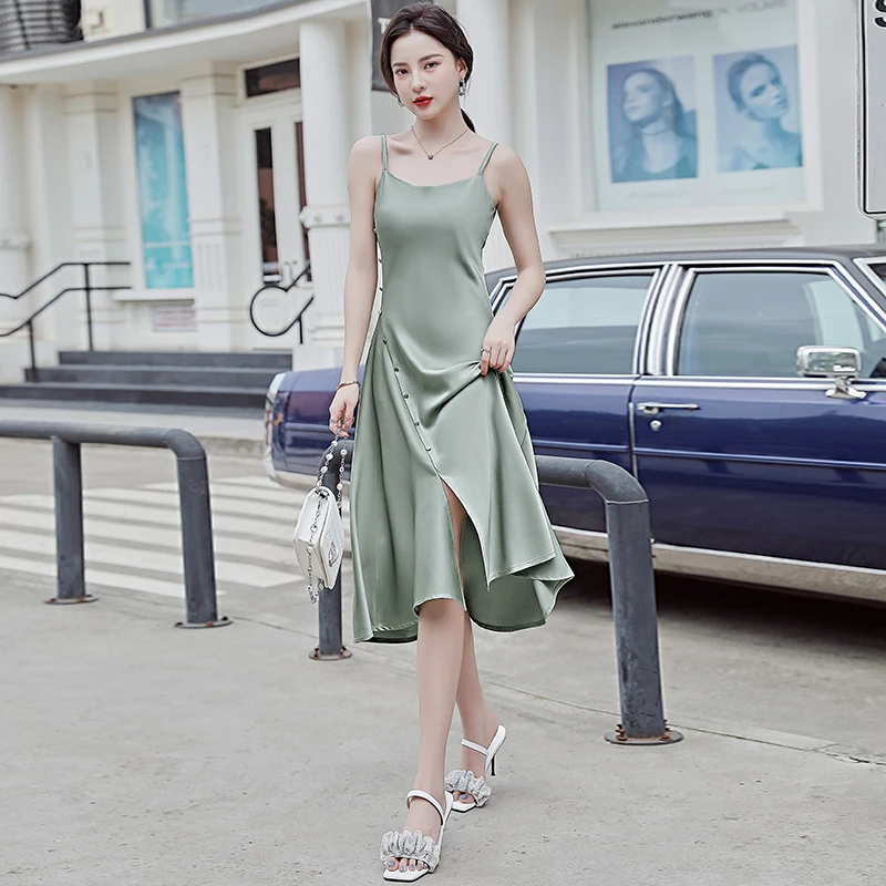 summer Women Spaghetti Strap Dress Sexy Solid Slim Lady Oblique breasted design Dress midi Dresses Female Banquet party Dress
summer Women Spaghetti Strap Dress Sexy Solid Slim Lady Oblique breasted design Dress midi Dresses Female Banquet party Dress