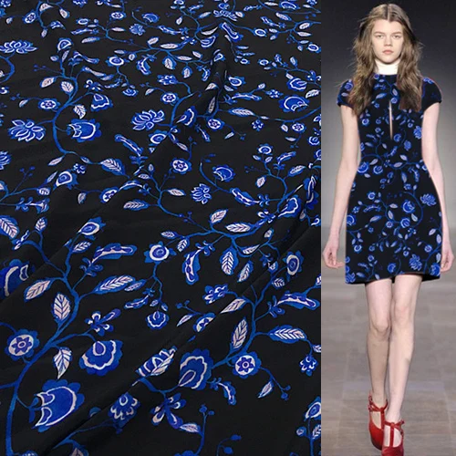 Blue floral on black bottom 100% pure silk crepe de chine silk fabric 137cm width,SCDC1121
Blue floral on black bottom 100% pure silk crepe de chine silk fabric 137cm width,SCDC1121