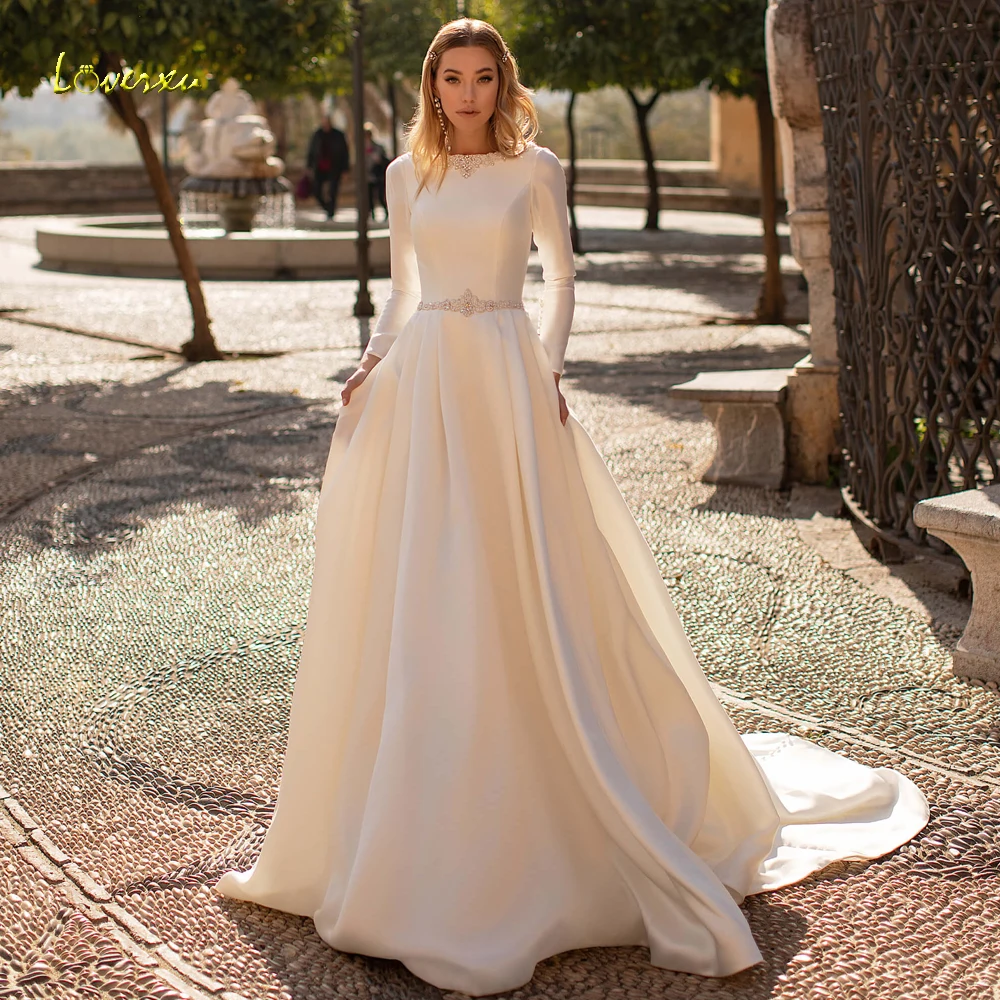 Loverxu Sexy Backless Long Sleeve Vintage Wedding Dresses 2022 Scoop Neck Sashes Beaded Button Court Train A Line Bridal Gown
Loverxu Sexy Backless Long Sleeve Vintage Wedding Dresses 2022 Scoop Neck Sashes Beaded Button Court Train A Line Bridal Gown