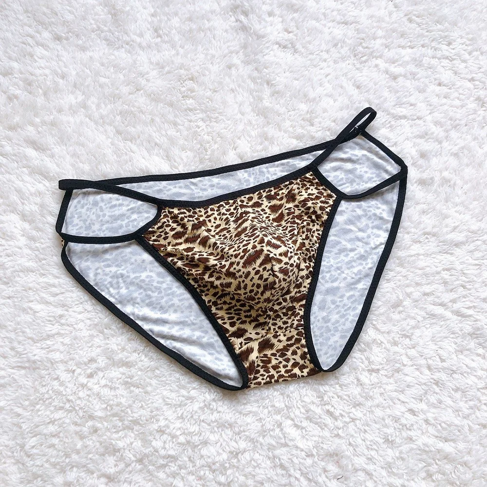 Sexy Men's Breathable Elastic Leopard Print Bag G String Bikini Letter Thong Underwear Panties
Sexy Men's Breathable Elastic Leopard Print Bag G String Bikini Letter Thong Underwear Panties