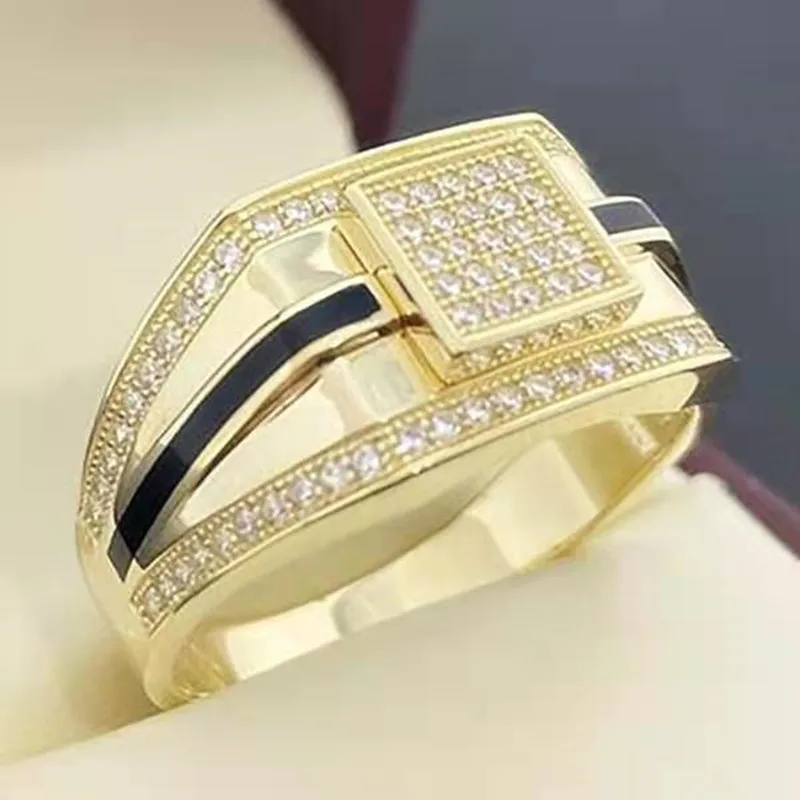 

2023 Trend Fashion Popular Gold Black Striped Inlaid Zircon Men's Ring Male Ring Cool Stuff Gothic Accessories Mens Jewellery