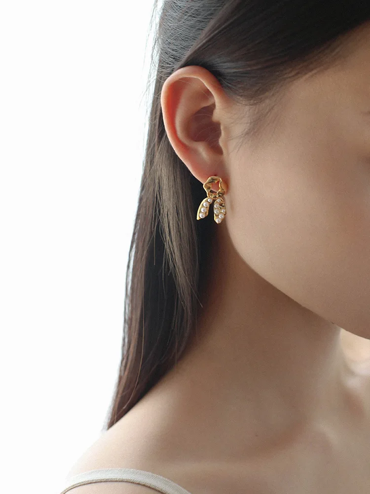 Brass With 18k Gold Real Pearl Knot Drop Earrings Women Jewelry Party T Show Gown Runway Rare Korean Japan Trendy INS
Brass With 18k Gold Real Pearl Knot Drop Earrings Women Jewelry Party T Show Gown Runway Rare Korean Japan Trendy INS