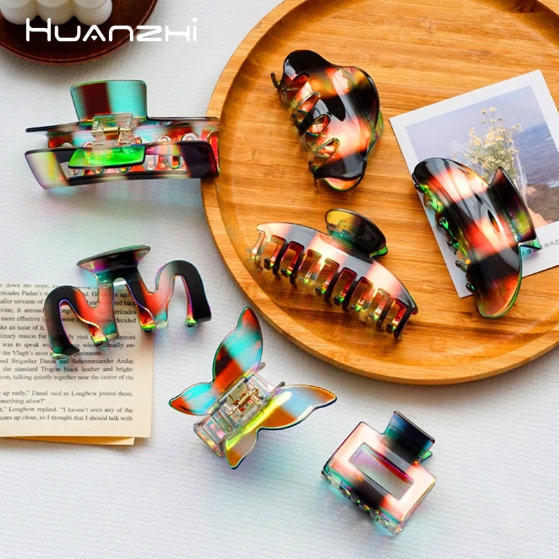 HUANZHI 2021 New Gradient Colors Hairpins Hair Clips Headwear Geometric Hair Crab Claw Hair Accessories for Women Hairstyle
HUANZHI 2021 New Gradient Colors Hairpins Hair Clips Headwear Geometric Hair Crab Claw Hair Accessories for Women Hairstyle