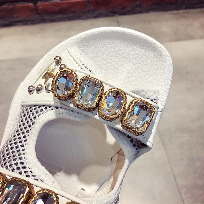 Summer Rhinestone Women Sandals shoes women 2019 Breathable Comfortable Non-slip Ladies Walking Beach Sandals women Shoes 35-40
Summer Rhinestone Women Sandals shoes women 2019 Breathable Comfortable Non-slip Ladies Walking Beach Sandals women Shoes 35-40