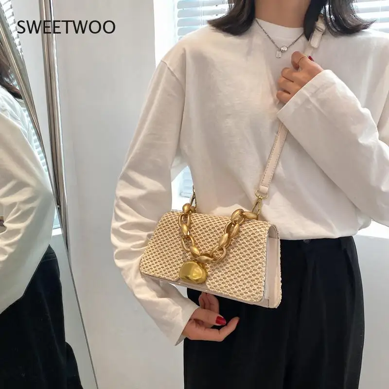 Summer Handmade Bags for Women Beach Weaving Ladies Straw Bag Wrapped Beach Bag 2021 Square Shaped Top Handle Handbags Totes
Summer Handmade Bags for Women Beach Weaving Ladies Straw Bag Wrapped Beach Bag 2021 Square Shaped Top Handle Handbags Totes
