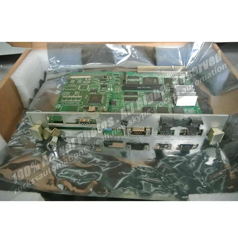 Совершенно новый телефон с свободной планкой
Совершенно новый телефон с свободной планкой