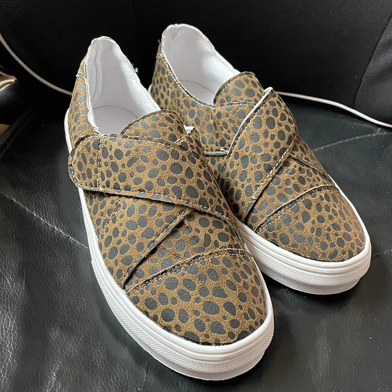 Leopard Canvas Shoes for Women Hook Loop Camouflage Big Size 43 women Loafers Shoes Summer Sports Shoes 2021
Leopard Canvas Shoes for Women Hook Loop Camouflage Big Size 43 women Loafers Shoes Summer Sports Shoes 2021