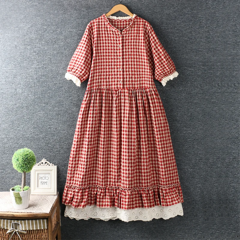 22021 Mori girl's new summer sweet lace round neck cotton and linen plaid dress embroidered lace ruffled retro Mori dress
22021 Mori girl's new summer sweet lace round neck cotton and linen plaid dress embroidered lace ruffled retro Mori dress