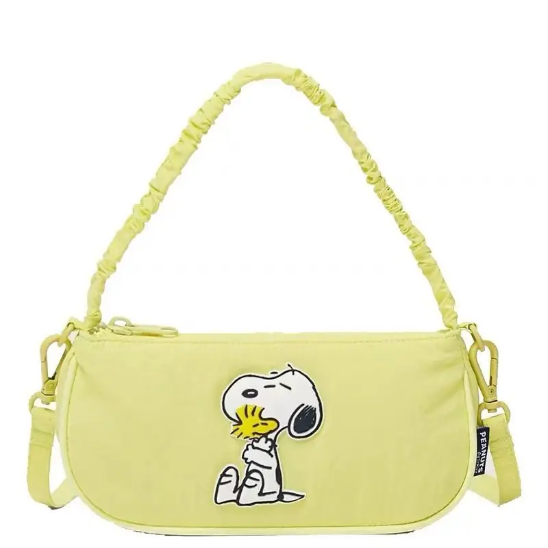 Fashion ladies new 2021 cute cartoon Snoopy messenger bag simple casual solid color sweet wild handbag
Fashion ladies new 2021 cute cartoon Snoopy messenger bag simple casual solid color sweet wild handbag