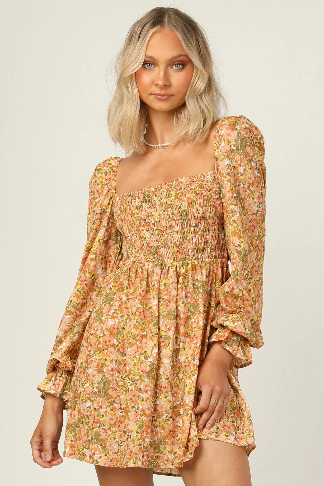 Autumn Women's Dress 2021 Sweet Butterfly Long Sleeve Printing Folds Square Collar Elastic High WaistAbove Knee Mini Dress
Autumn Women's Dress 2021 Sweet Butterfly Long Sleeve Printing Folds Square Collar Elastic High WaistAbove Knee Mini Dress