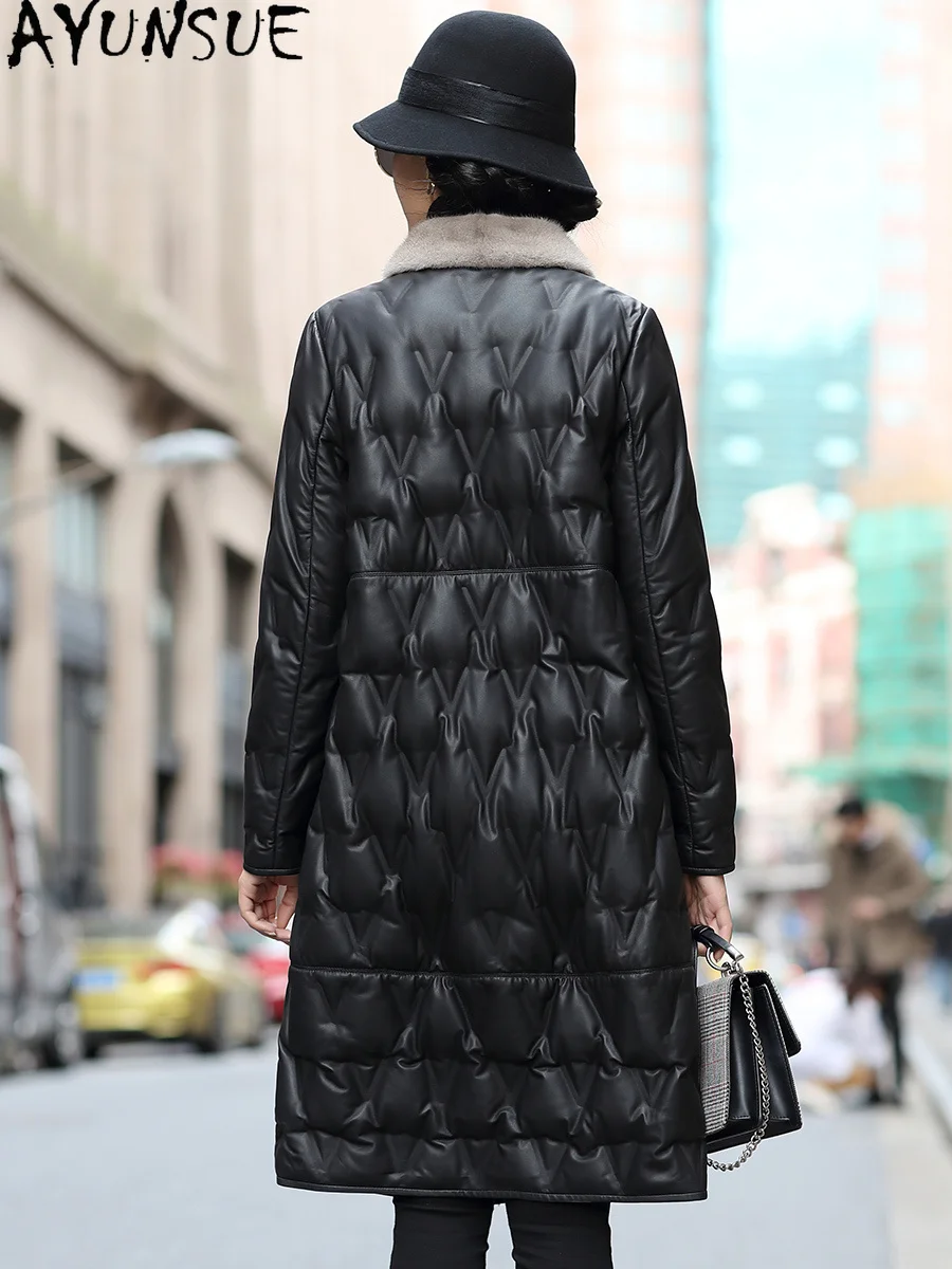 Real Leather Jacket Women 100% Sheepskin Coat Warm White Duck Down Parkas Woman Mink Fur Collar Chaqueta Mujer LW90
Real Leather Jacket Women 100% Sheepskin Coat Warm White Duck Down Parkas Woman Mink Fur Collar Chaqueta Mujer LW90