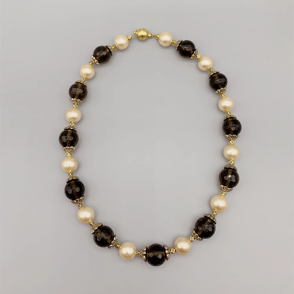FoLisaUnique Shell Pearls 14mm Smokey Quartz Necklace For Women 12mm Champagne Gold Mother Of Pearls Trendy Jewelry Gift
FoLisaUnique Shell Pearls 14mm Smokey Quartz Necklace For Women 12mm Champagne Gold Mother Of Pearls Trendy Jewelry Gift