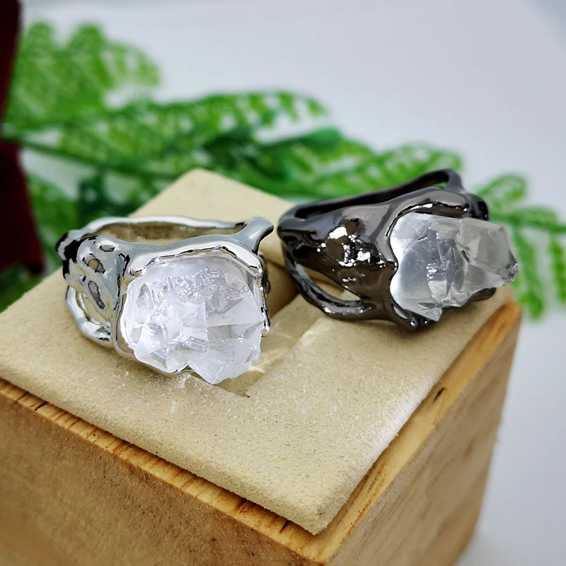 Vintage Bohemian Personality Lady Imitation Irregular Crystal Ring Engagement Party Cocktail Ring Jewelry
Vintage Bohemian Personality Lady Imitation Irregular Crystal Ring Engagement Party Cocktail Ring Jewelry