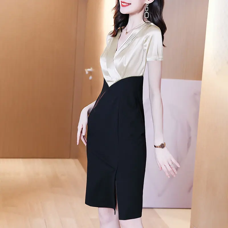 2021 Women Summer Spring New Elegant A-line Dresses Female V-neck Short Sleeve OL Package Hip Dress Lady Patchwork Vestidos K199
2021 Women Summer Spring New Elegant A-line Dresses Female V-neck Short Sleeve OL Package Hip Dress Lady Patchwork Vestidos K199