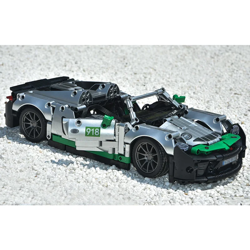 New MOC Technic 918 Sports Car Kids Toys Building Blocks City Pull Back Supercar 1016pcs Assembly Model Boy Birthday Gift Set 
New MOC Technic 918 Sports Car Kids Toys Building Blocks City Pull Back Supercar 1016pcs Assembly Model Boy Birthday Gift Set